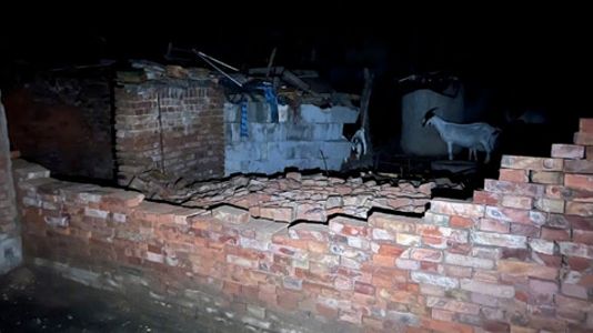 山東省6日未明にM5.5の地震 24人が負傷、家屋・壁213ケ所に被害 zpict 6f94422d2ed861fe0a509ce5cdd1826f 山東省6日未明にM5.5の地震 24人が負傷、家屋・壁213ケ所に被害