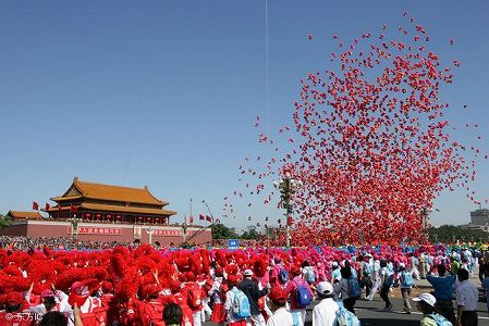 中秋節+国慶節8連休の鉄道チケットが13日から発売開始 z95d715164a7c4470b5d79cdc8d2a962f 中秋節+国慶節8連休の鉄道チケットが13日から発売開始