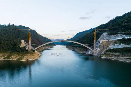 周辺6村の交通アクセスを向上する錫繍大橋が閉合 貴州省 za14a68379449caf479c4d2e2a6e59486 周辺6村の交通アクセスを向上する錫繍大橋が閉合 貴州省