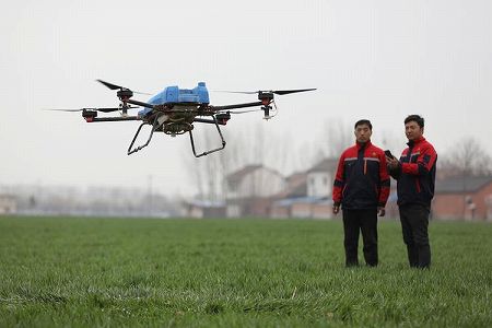 zde94264cf694c644545d1920f8197715 ドローンで苗木を運搬して植樹を実施　湖北省