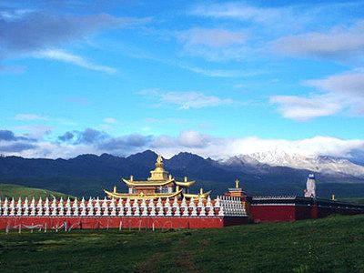 突然倒れた男性に蔵族の女性2人が救命処置 四川省 z05f6f140c5e17ea2a2a5e6b9856e9a50 突然倒れた男性に蔵族の女性2人が救命処置 四川省