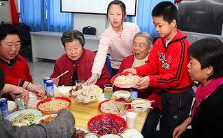 高齢者に温もり届ける「シルバー食堂」 湖南省長沙 z8bbdd06d582f4df5 高齢者に温もり届ける「シルバー食堂」 湖南省長沙