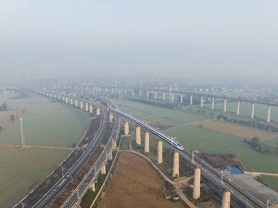 zd2da44fb0cc7db0d 川西北高原初の鉄道開通　四川省阿ba蔵族羌族自治州が｢高速鉄道時代｣突入