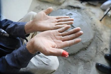 隠れた達人!左官職人がセメントに書いた漢字が「美しすぎる」と話題に zf111dad2dfa35a46 隠れた達人!左官職人がセメントに書いた漢字が「美しすぎる」と話題に