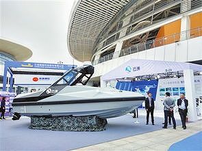 新世代水上救助ロボット「イルカ3号」が発表 z38a7f69ea10aae01 新世代水上救助ロボット「イルカ3号」が発表