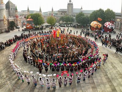 z6e9fb9036fa61d54 人気ダンス「科目三」でギネスに挑戦！　遼寧省瀋陽市