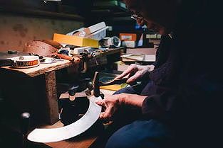 z91201bf7ed0d26b6 中国が「大国の職人」年間200人育成を計画