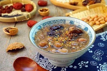 zecf2612d854001e4 四川省成都市の文殊院で「臘八粥」を無料で振る舞う行事