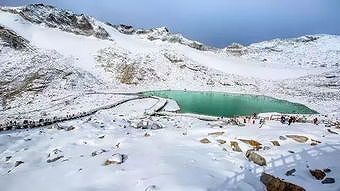 車45台が標高4000mの雪山越えて新疆の小学生165人を学校へ zccf914aaf191deea 車45台が標高4000mの雪山越えて新疆の小学生165人を学校へ