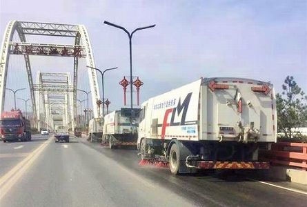 zbb1d35b93b278bb0 子供服産業の発展を力強く推進　浙江省湖州市