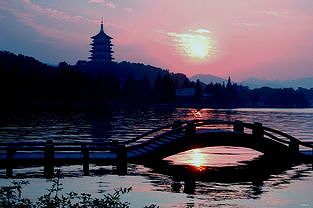 zee729b5a8eef29a1 「燦爛中国ツアー」第1陣が米国を出発