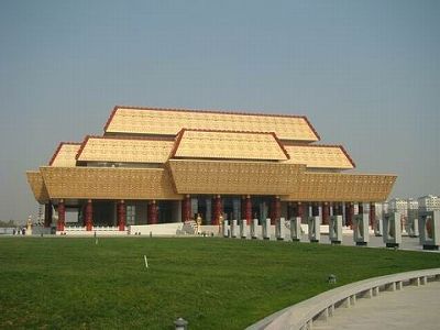 z570c6216c2f4e372 中国文字博物館でナイトツアーがスタート　河南省安陽市