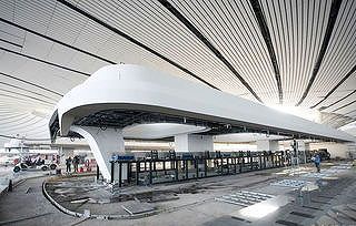 z9ec2768e68346c85 清明節3連休中の中国国内線の予約件数が110万件以上に