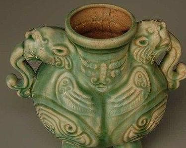 3500年以上昔の磁器の代表作「青釉瓷尊」 zb1cbfc878b09d5ab 3500年以上昔の磁器の代表作「青釉瓷尊」