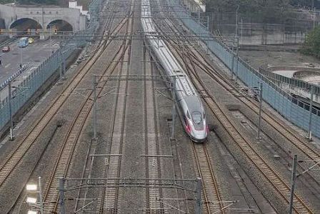 z5c812a835d866e05 成渝中線高速鉄道初のけん引変電所の運用を開始